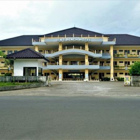 Uni Beach Hotel Pangandaran Exterior photo