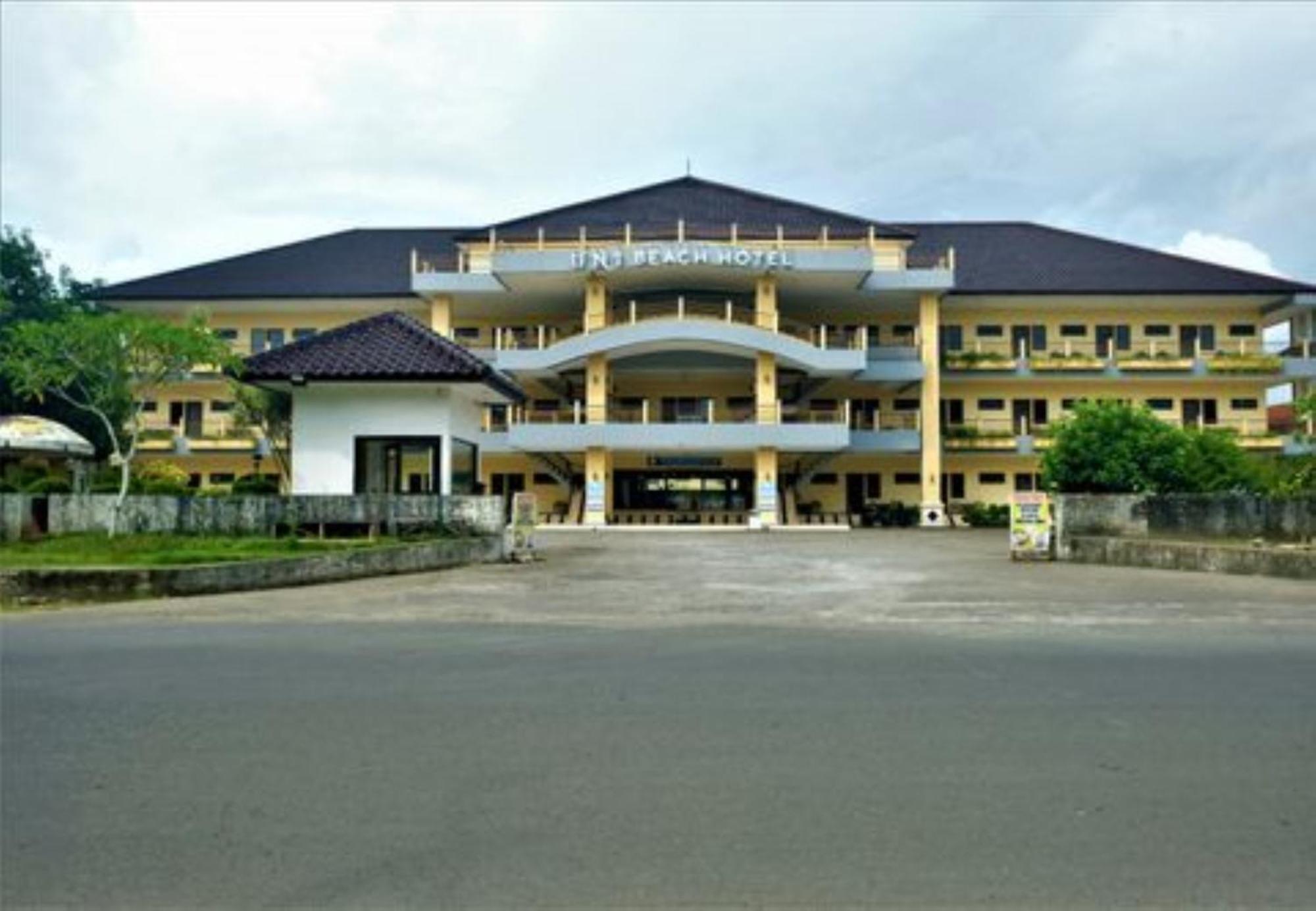 Uni Beach Hotel Pangandaran Exterior photo